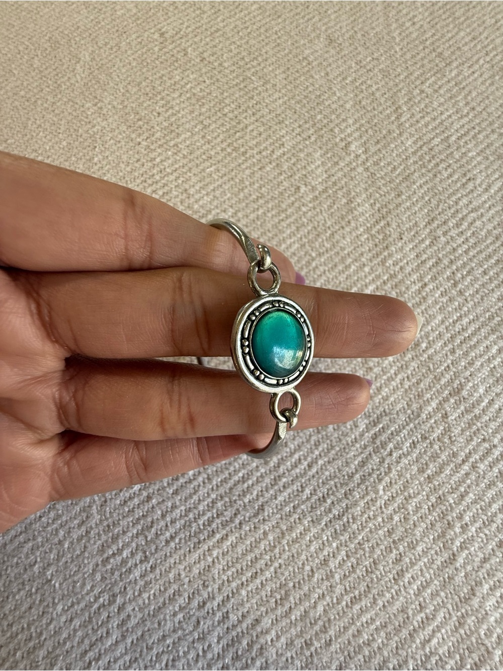 Vintage silver-tone color-changing mood glass cuff bracelet.